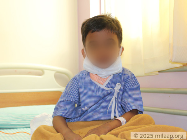 Cancer Patient’s Father Is Forced To Leave Him At Hospital To Beg