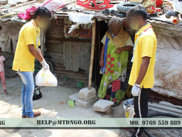 Help Migrant Laborers in Mumbai During COVID-19 Lockdown