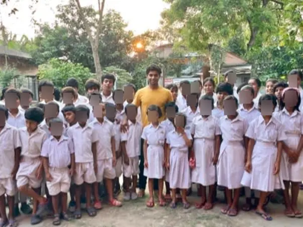 Cycling from Pamplona to Phuket to raise $1/Km to support orphanage