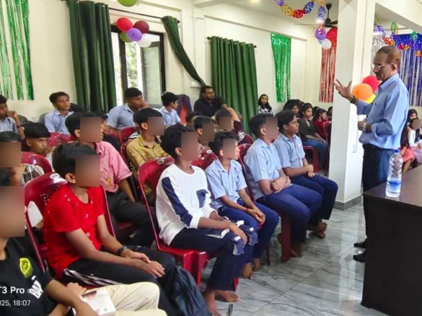 Sponsor Learning Centers through our VRIKSHADAAN Program
