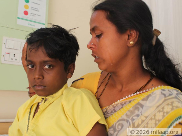 8-year-old Body Has Been Pricked So Much With Needles, Can't Find Vein