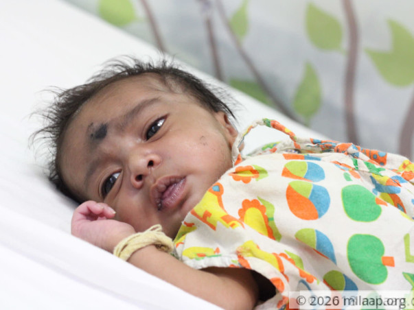 Young Couple Fears Losing One Of Their Newborn Twins To Heart Disease