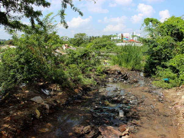Fundraising to restore the Perumbakkam lake in Chennai. Join us to clean this lake - every support matters!