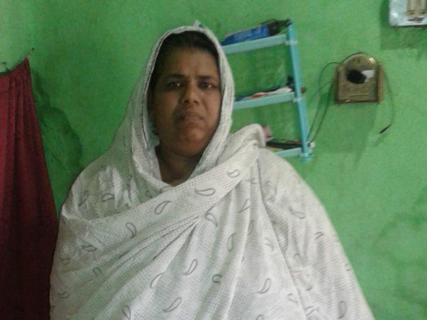 Help Zeenath Khan undergo a bariatric surgery