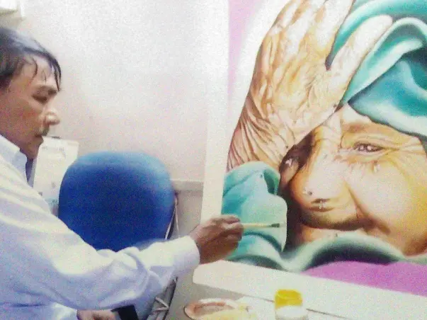 Help the 90s renowned artist Vinod Mangeshkar to repay his debts.