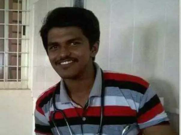 I'm a driver hoping to become a doctor. Help me pay Medical School fee