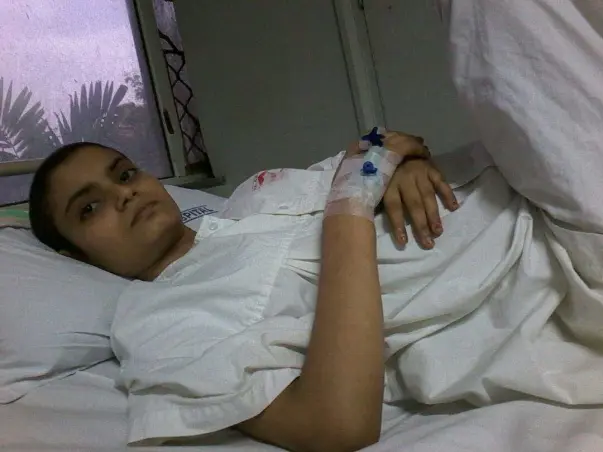 Komal Needs 4 Lakhs To Live A Cancer Free Life- Support Her!