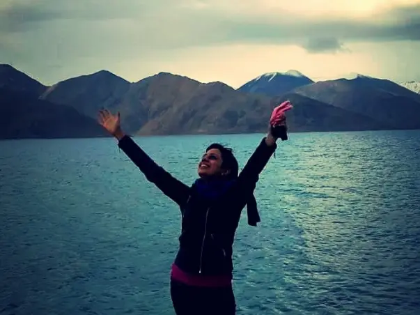 Help Saloni Travel To A Destination She Has Dreamt Of For Years