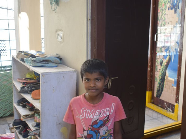 Help these children to get  sanitation facilities and a proper floor !