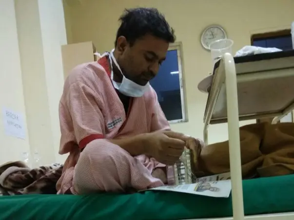 Poor Gulaab suffering from blood cancer (AML) needs help.
