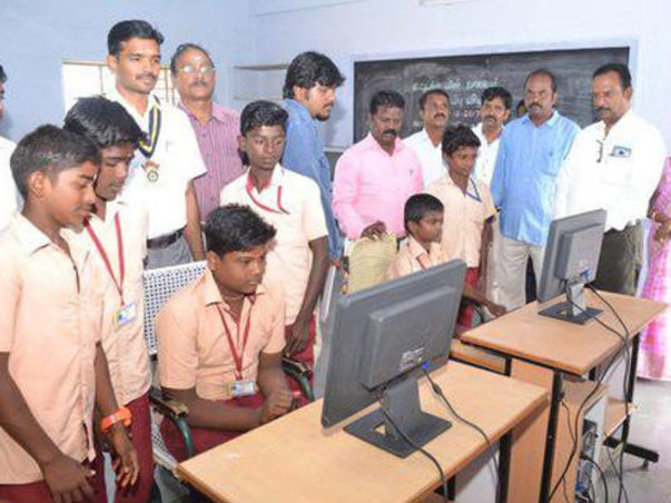 Enriching Rural Schools India By Digitizing Libraries - Yaka Solutions