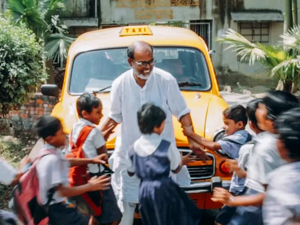 Help This Taxi Driver In His Quest To Eradicate Illiteracy