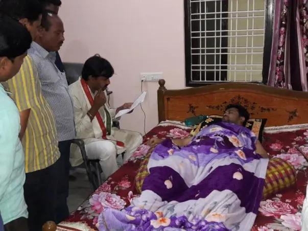 A Helpless Family Need Your Helping Hand- A Bed Ridden Bread Earner