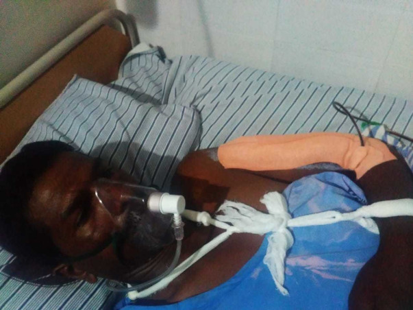 Help hand-to-mouth farmer to stand up fm accident #GiveNewLife