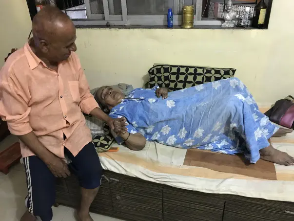 Help My Mother to Walk again after 6 Years of Complete Sedentary Life