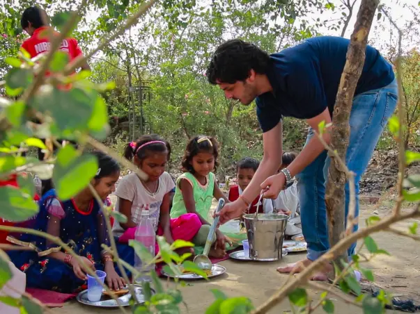 Support Sushil to feed and educate 1000 slum children