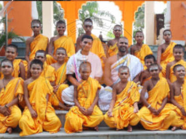 Shri Kapileshwar Vedic Gurukulam Fund