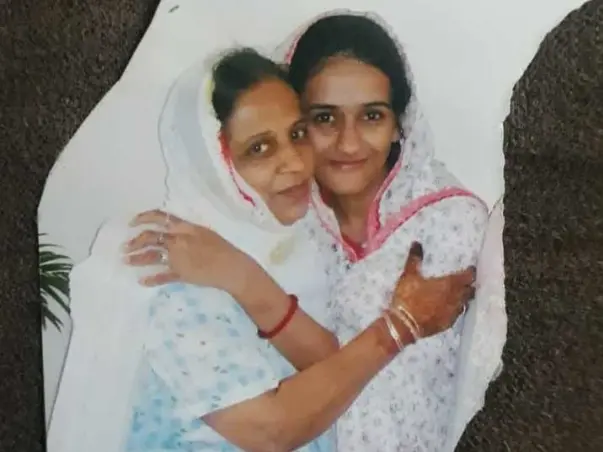 Help a Daughter save her Mother from Cancer