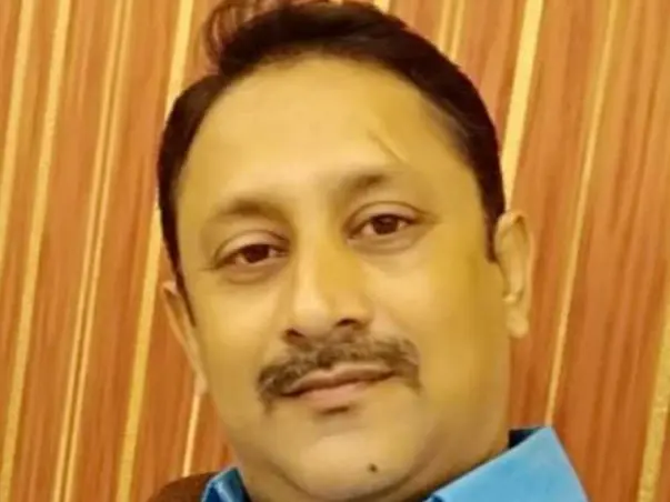42 Years Old Arnab Hajra Needs Your Help Recover From Accident