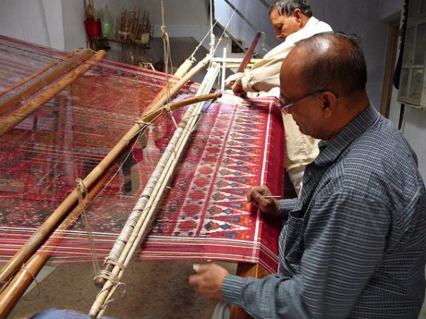 Support the Patola weaving community of Gujarat