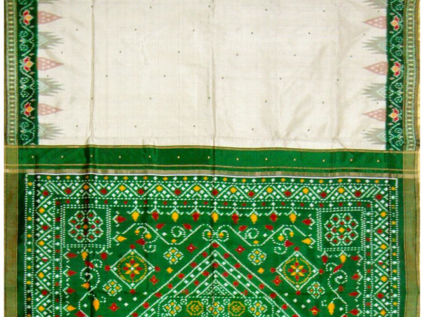Support the Patola weaving community of Gujarat