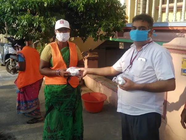 Help Distribute Food Packets To Poor People During COVID-19 Lockdown