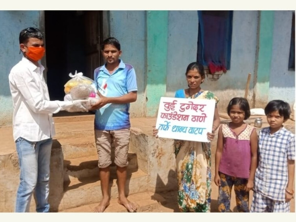 We Together Can feed 1000 families to fight against COVID