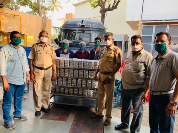 The Khichdi Project by Foodlink: Feeding Mumbai's homeless and hungry