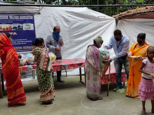 Support Poor People in This COVID Lock Down