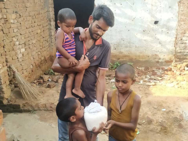 Help The Poor With Food In This Pandemic Situation