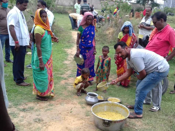 Help The Poor With Food In This Pandemic Situation