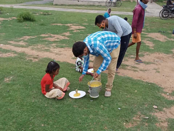 Help The Poor With Food In This Pandemic Situation