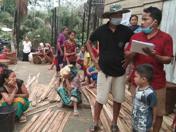 Help me providing food for the poor families.