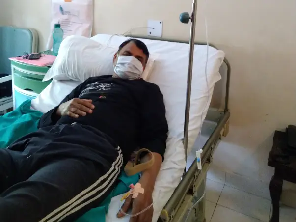 Help my Father undergo an Emergency Knee Surgery
