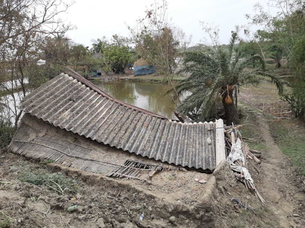 Help the cyclone-affected villages of West Bengal to Stand up