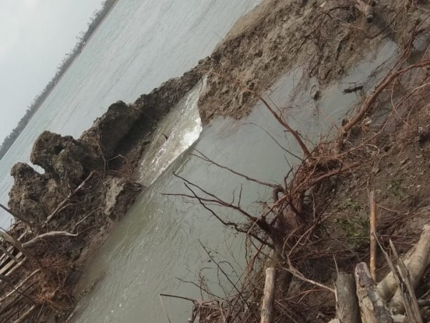 Help the cyclone-affected villages of West Bengal to Stand up
