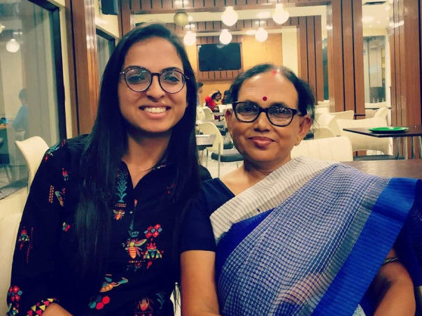 Help Mouli To Support Her Mother Fighting Cancer