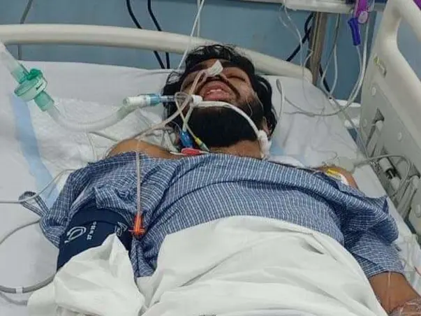 This 24 years old needs your urgent support in fighting Road traffic accident with polytrauma