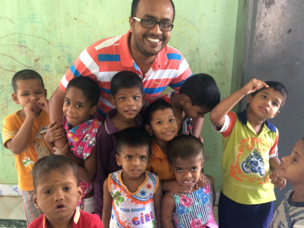 Chennai Techie Sets Out On Bike To Feed The Needy Every Day