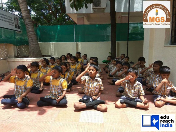 Donation drive for underprivileged kids of Mahatma Gandhi School, Pune