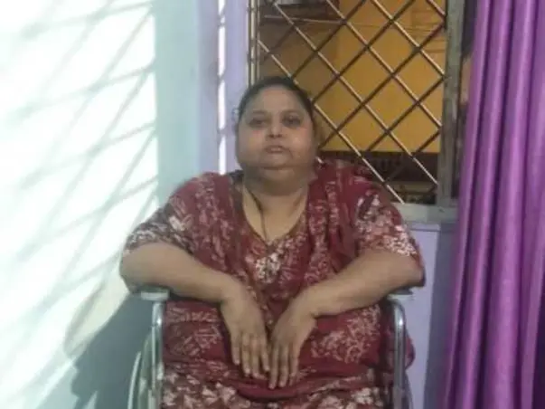 Help Mrs Jabin Khan for Hip implant