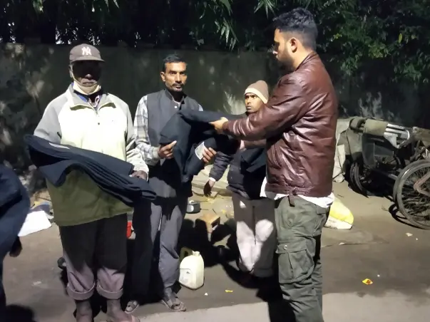 Help to Raise Financial Aid and food for Rikshaw Workers In Lucknow.