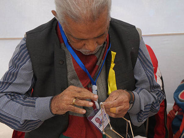 Dastkari Haat Samiti is Crowdfunding To Help Our Crafts People
