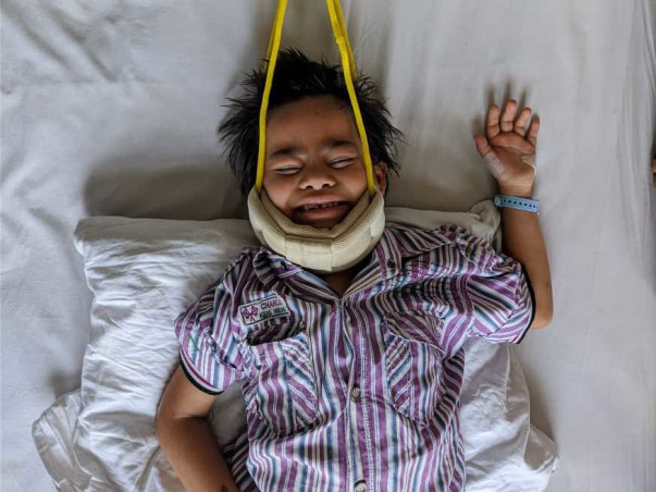Help Mansha Durgesh Shani For Her Surgery