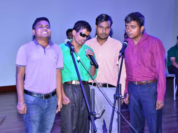 support-blind-students-2