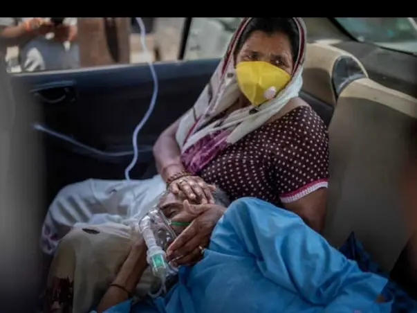 "OXYGEN FOR INDIA" or "DONATE FOR LOST LIVES"