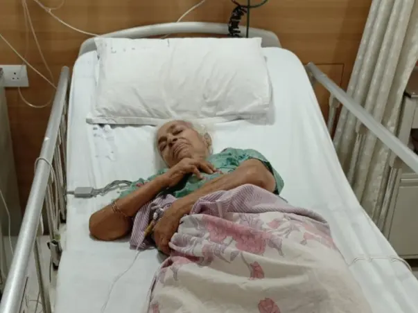 Help 75 Year Old Geeta Rani To Fight With Post Covid Complications.