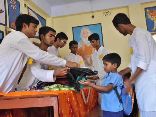 Scholarship For Poverty-Stricken High School Students
