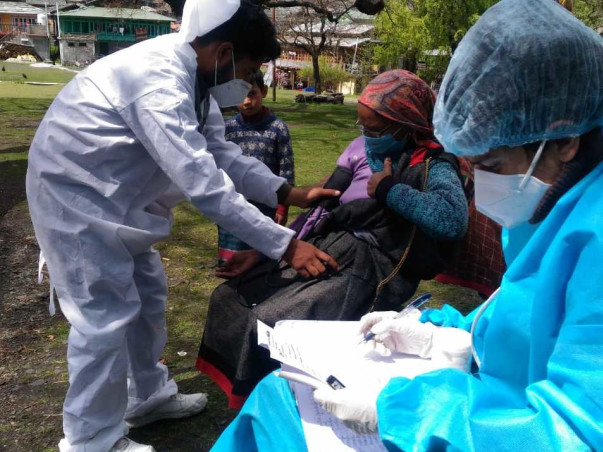 Support Smile Foundation in keeping India's Health Workers Safe