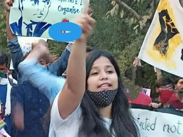 Support Golden Singh For Her Further Education